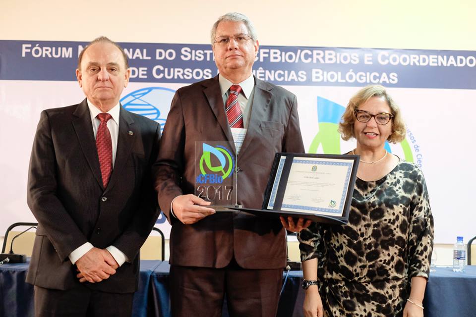 Professor Gilberto Cafezeiro da UFBA recebe o Selo do CFBio